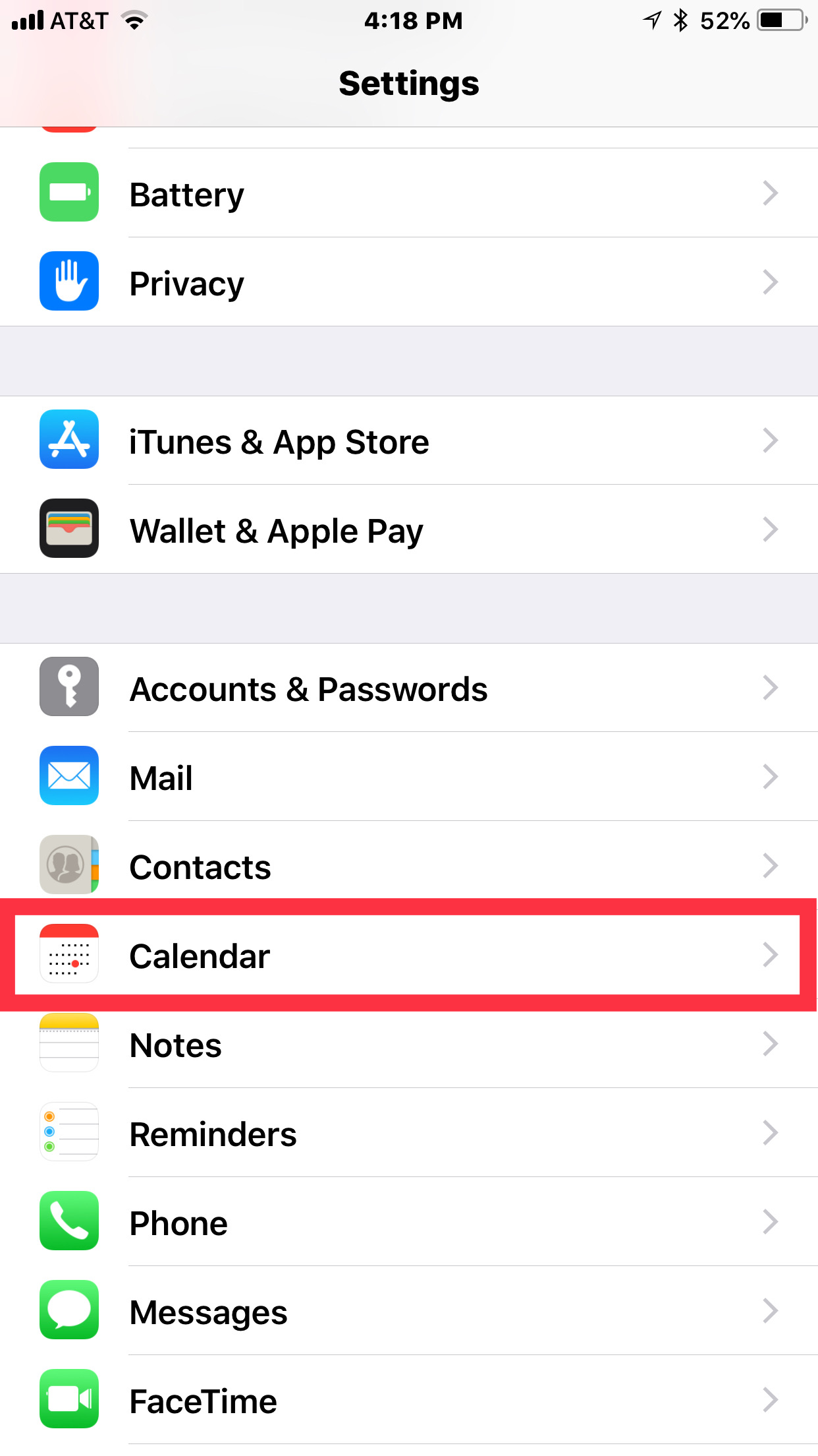In the settings app, the calendar button is highlighted.